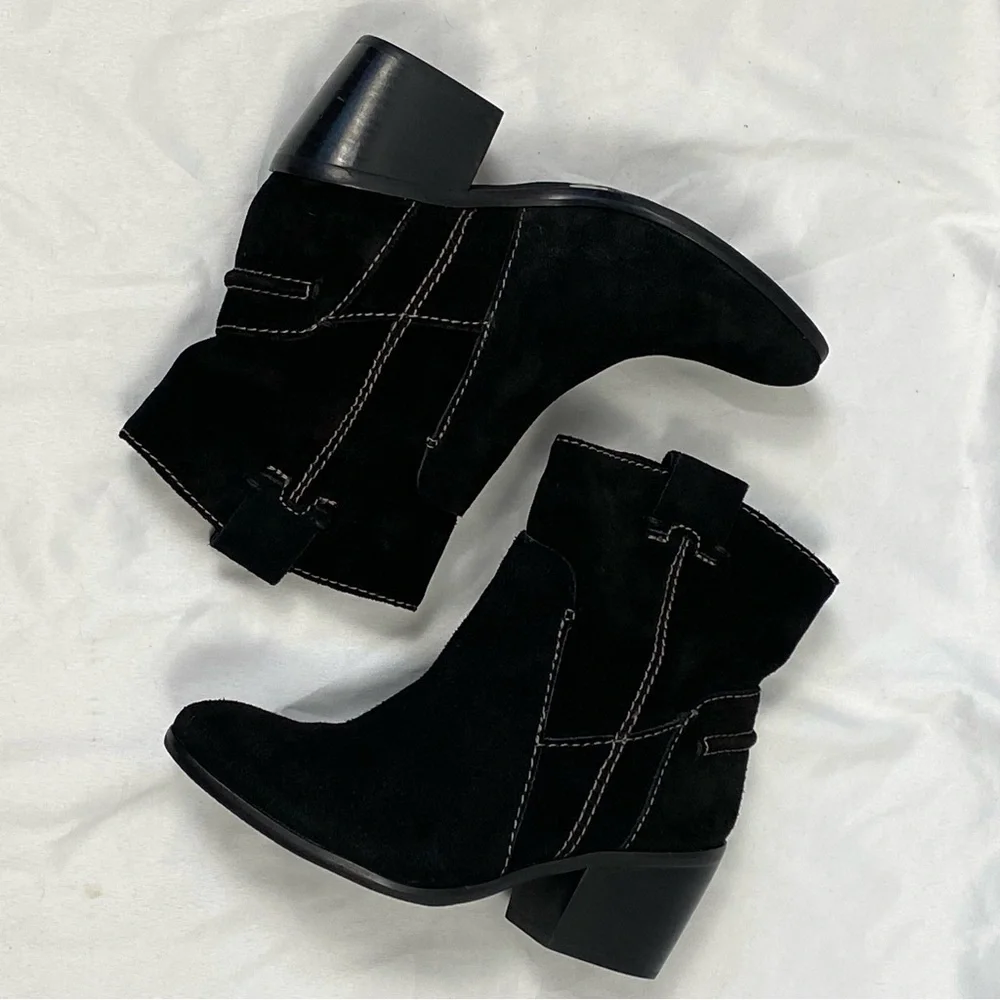 Vince Camuto VC-Maves Black Suede Ankle Boots 5.5 M